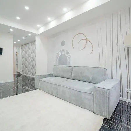 Flat Next To Mairie Des Lilas - Ii Apartment